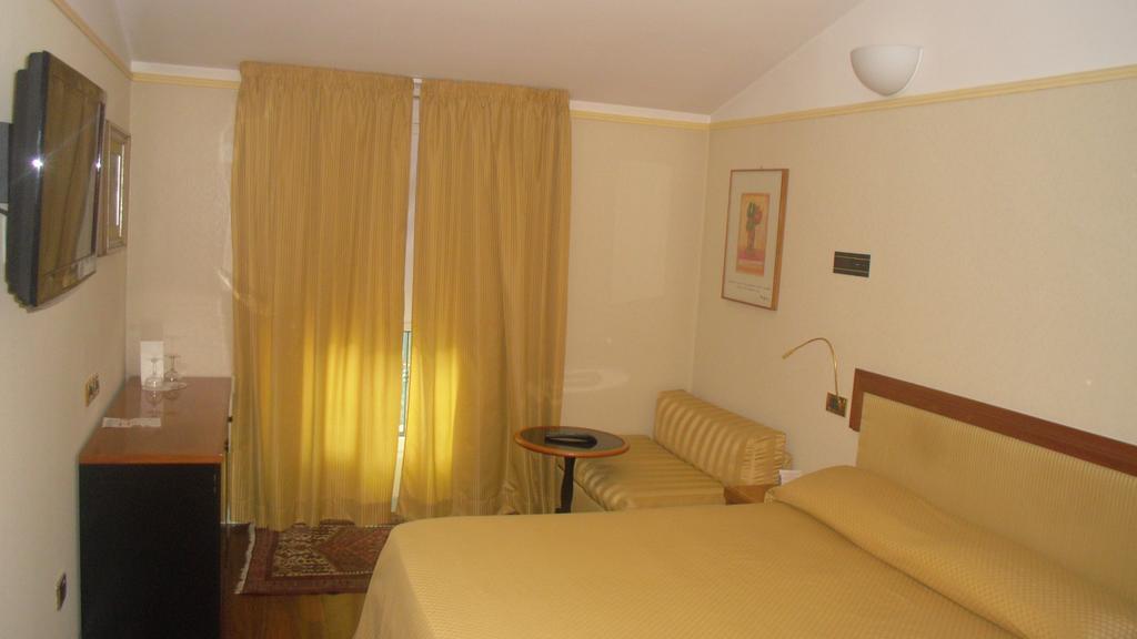 Hotel Della Porta Santarcangelo di Romagna Luaran gambar